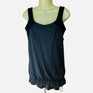 𝅺lululemon Grey Active Tank Top with drawstring. Size 10